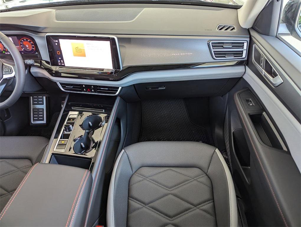 new 2025 Volkswagen Atlas car, priced at $46,841
