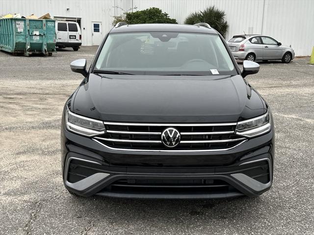 new 2024 Volkswagen Tiguan car, priced at $31,396