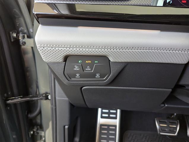 new 2025 Volkswagen Atlas car, priced at $46,841