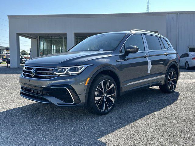 new 2024 Volkswagen Tiguan car, priced at $38,489