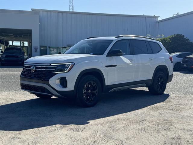 new 2025 Volkswagen Atlas car, priced at $45,661