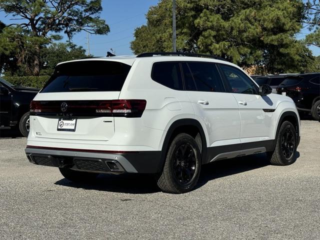 new 2025 Volkswagen Atlas car, priced at $47,416