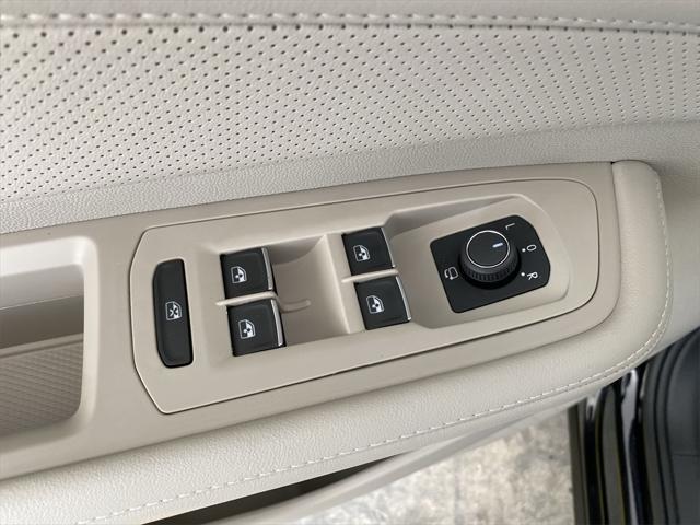 new 2025 Volkswagen Atlas car, priced at $57,819