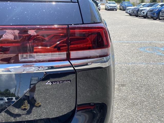 new 2025 Volkswagen Atlas car, priced at $57,819
