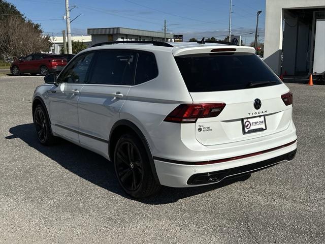 new 2024 Volkswagen Tiguan car, priced at $33,856