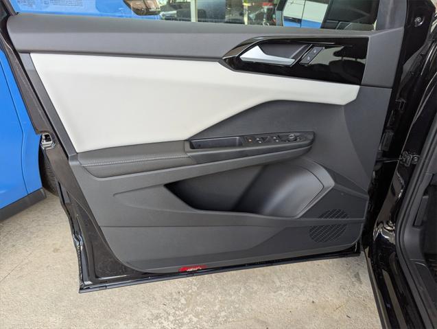 new 2025 Volkswagen Taos car, priced at $29,886