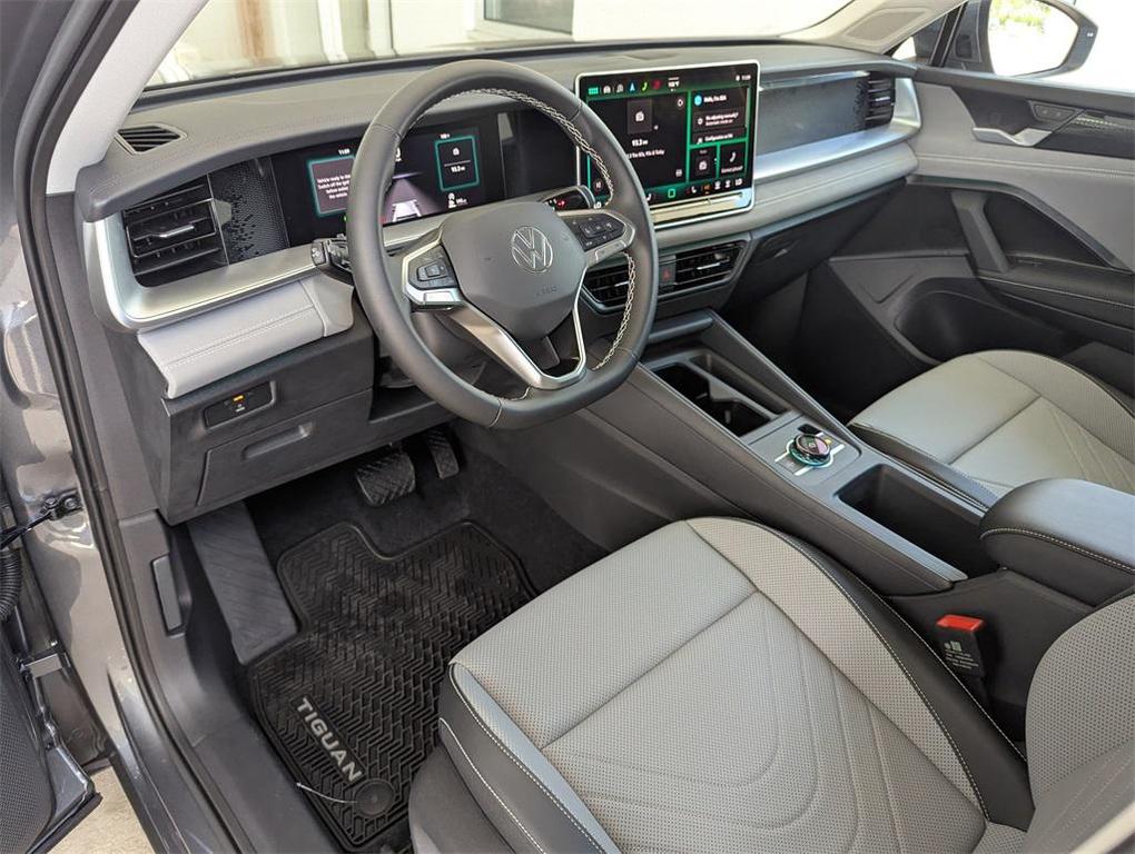 new 2025 Volkswagen Tiguan car, priced at $35,591