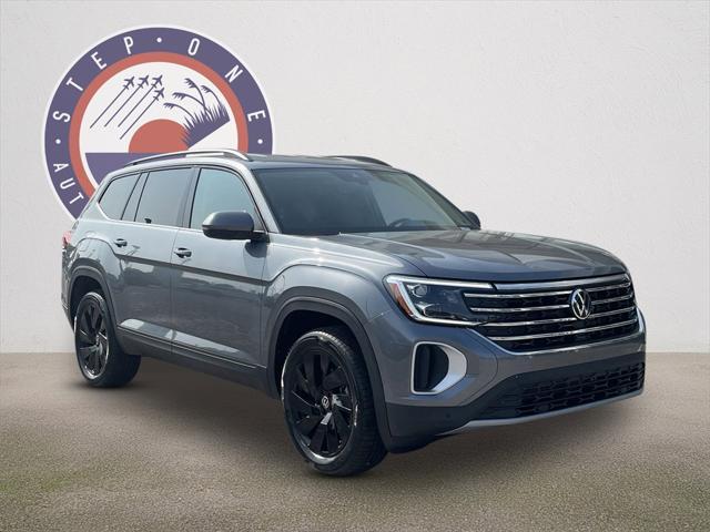 new 2025 Volkswagen Atlas car, priced at $44,661