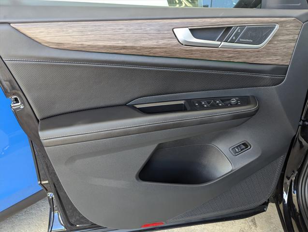 new 2025 Volkswagen Atlas car, priced at $52,636