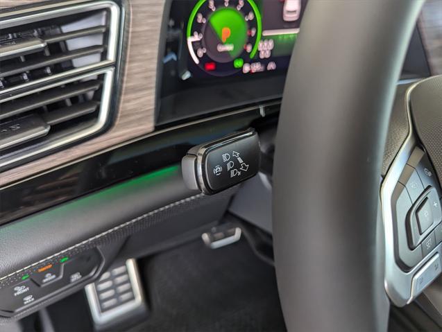 new 2025 Volkswagen Atlas car, priced at $52,636