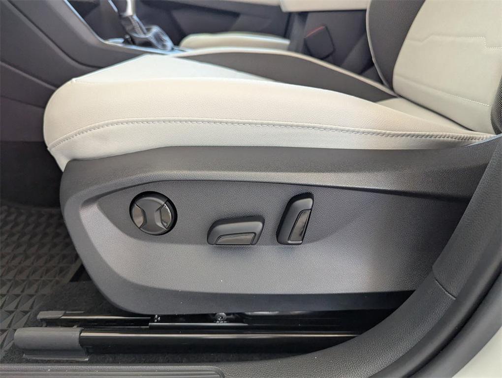 new 2025 Volkswagen Taos car, priced at $31,101