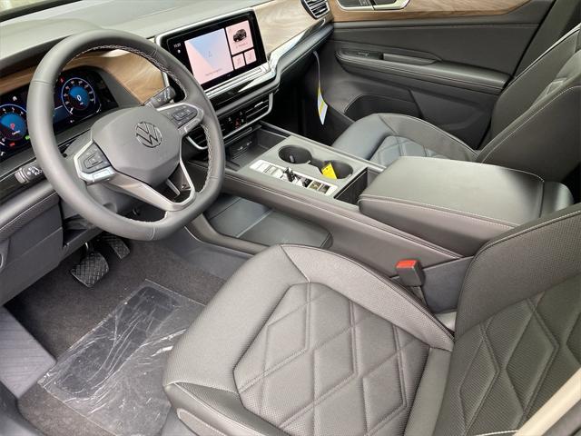 new 2025 Volkswagen Atlas car, priced at $36,160