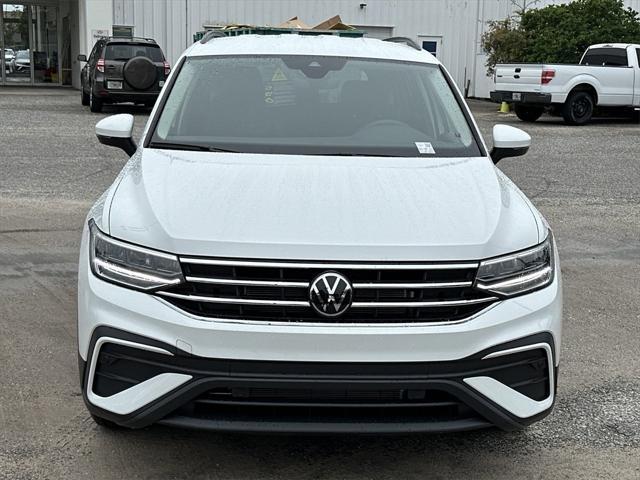 new 2024 Volkswagen Tiguan car, priced at $27,811