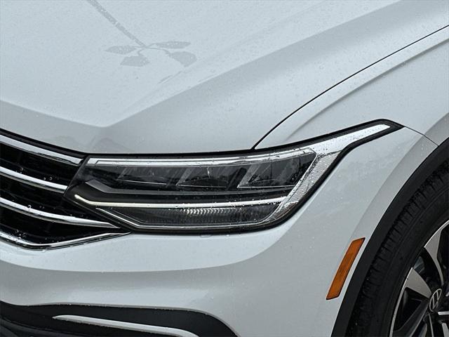 new 2024 Volkswagen Tiguan car, priced at $27,811