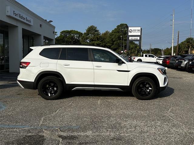 new 2025 Volkswagen Atlas car, priced at $45,661