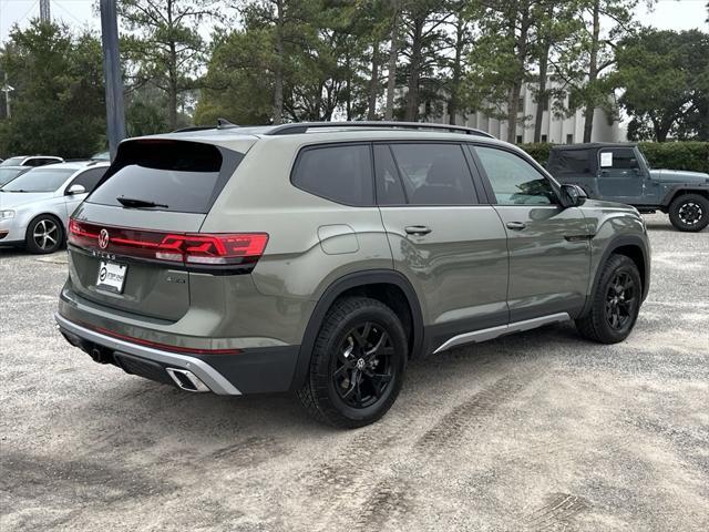 new 2025 Volkswagen Atlas car, priced at $45,308