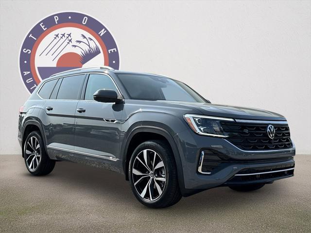new 2025 Volkswagen Atlas car, priced at $58,067