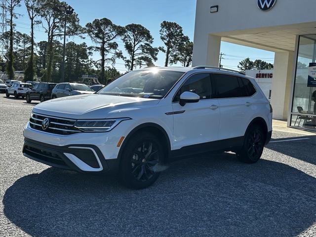 new 2024 Volkswagen Tiguan car, priced at $31,433