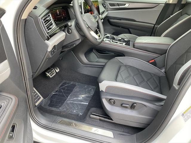 new 2025 Volkswagen Atlas car, priced at $47,088