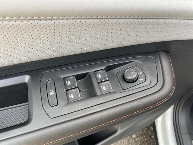 new 2025 Volkswagen Atlas car, priced at $47,088