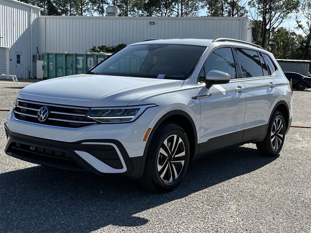 new 2024 Volkswagen Tiguan car, priced at $27,811