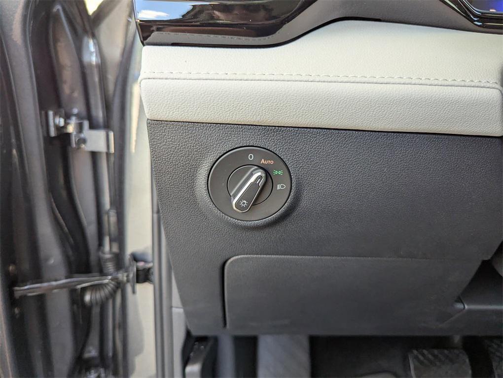 new 2025 Volkswagen Taos car, priced at $26,596