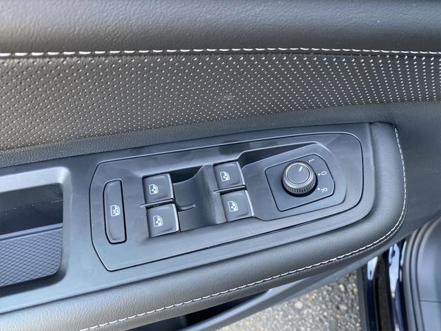 new 2025 Volkswagen Atlas car, priced at $48,156