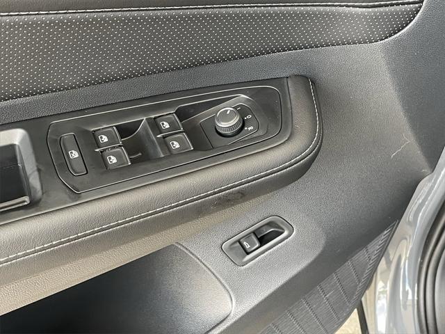 new 2025 Volkswagen Atlas Cross Sport car, priced at $51,606