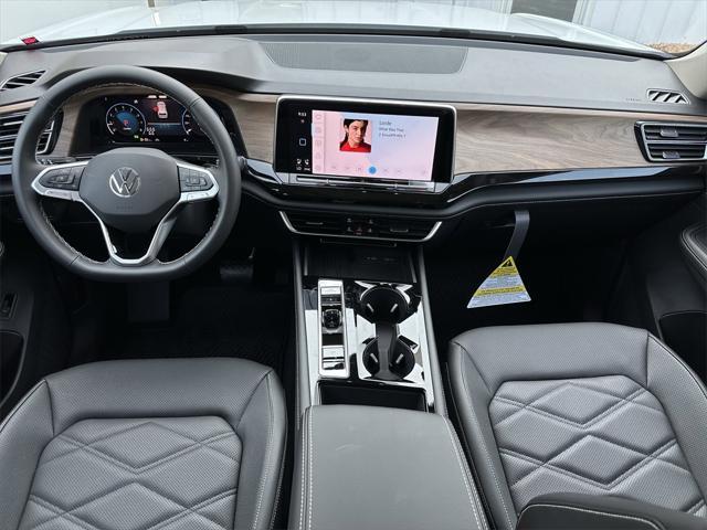new 2025 Volkswagen Atlas car, priced at $43,766