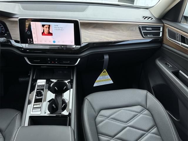 new 2025 Volkswagen Atlas car, priced at $43,766