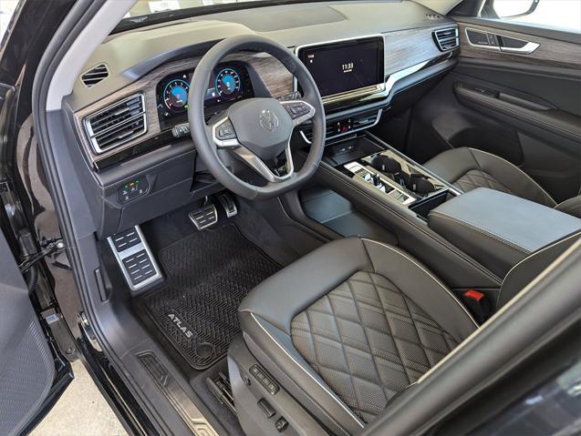 new 2025 Volkswagen Atlas car, priced at $55,810