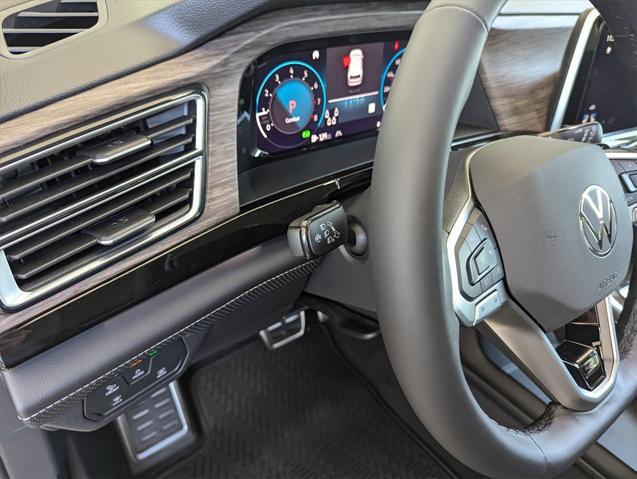 new 2025 Volkswagen Atlas car, priced at $55,810