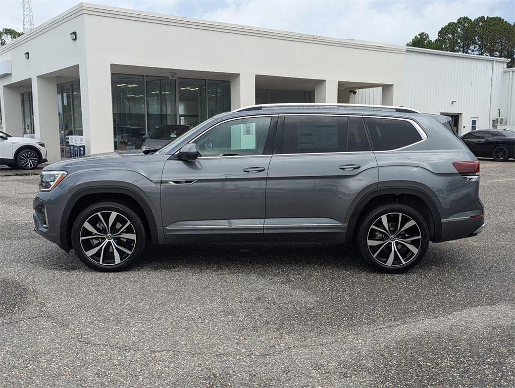 new 2025 Volkswagen Atlas car, priced at $52,636