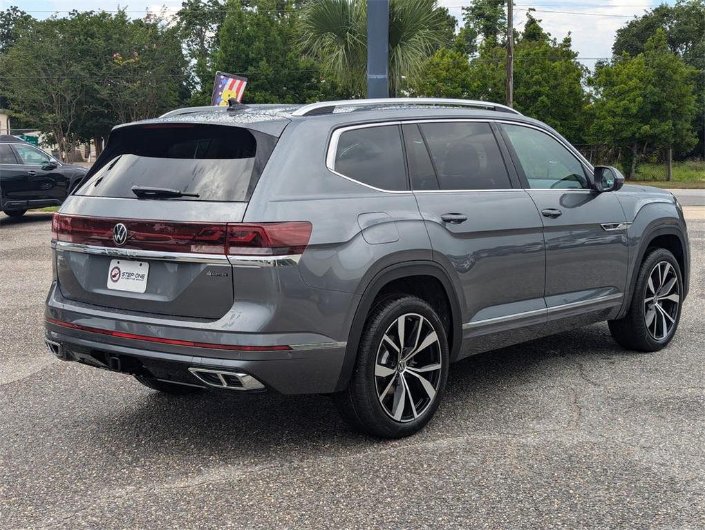 new 2025 Volkswagen Atlas car, priced at $52,636