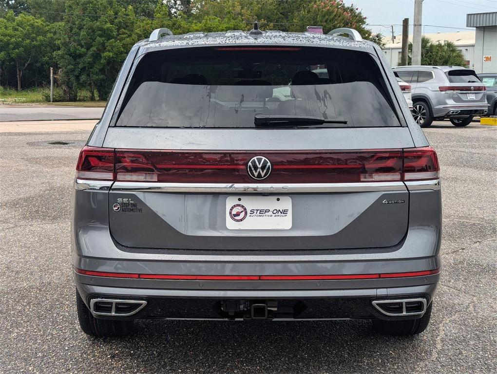 new 2025 Volkswagen Atlas car, priced at $52,636