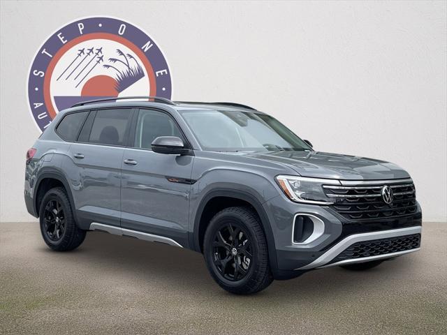 new 2025 Volkswagen Atlas car, priced at $47,601