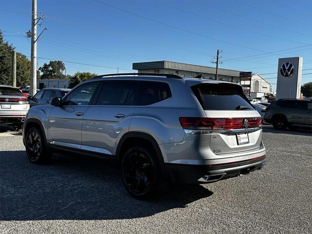 new 2025 Volkswagen Atlas car, priced at $43,596