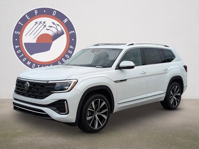 new 2025 Volkswagen Atlas car, priced at $53,321