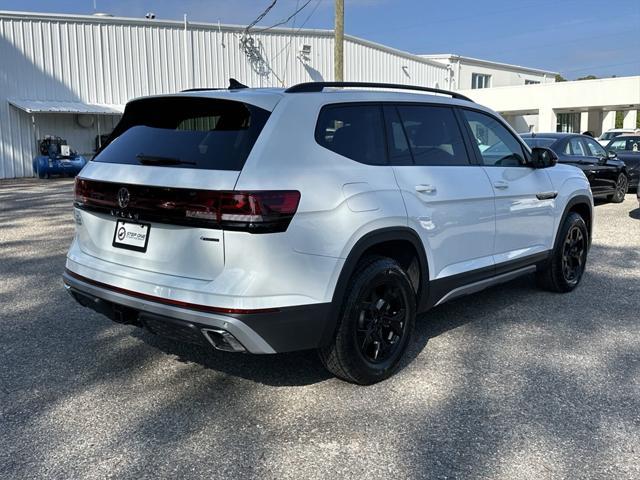 new 2025 Volkswagen Atlas car, priced at $45,906