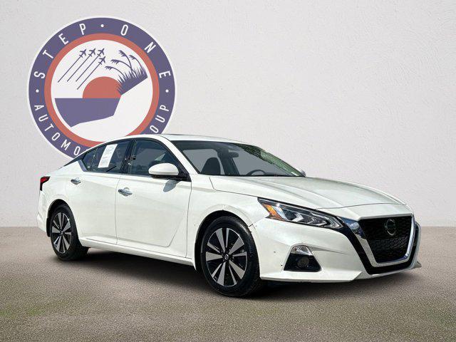 used 2022 Nissan Altima car, priced at $25,444