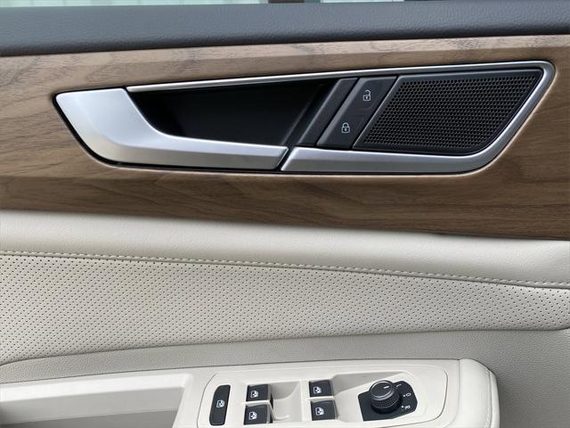 new 2025 Volkswagen Atlas car, priced at $39,454