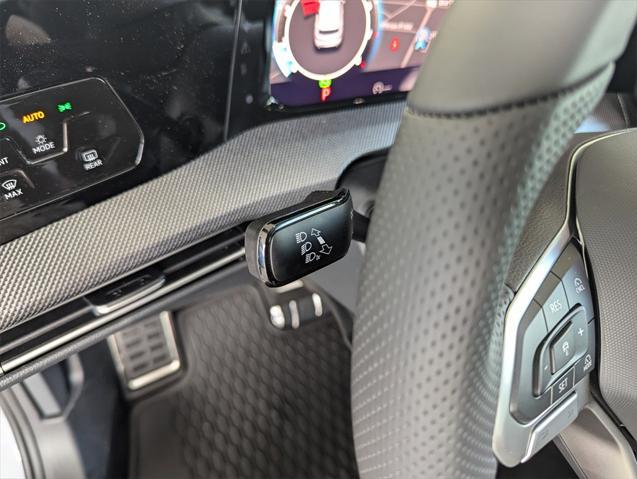 new 2025 Volkswagen Golf GTI car, priced at $39,628