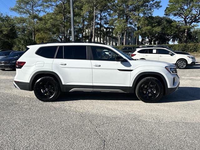 new 2025 Volkswagen Atlas car, priced at $45,661