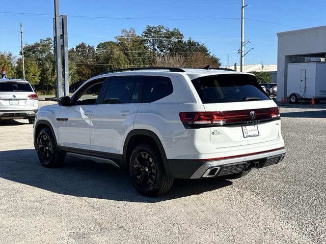 new 2025 Volkswagen Atlas car, priced at $45,661