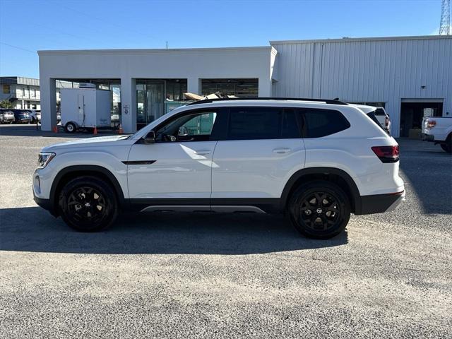 new 2025 Volkswagen Atlas car, priced at $45,661