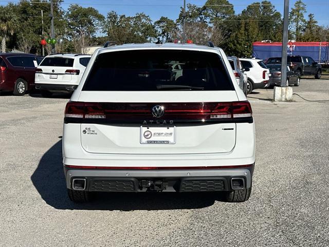 new 2025 Volkswagen Atlas car, priced at $45,661