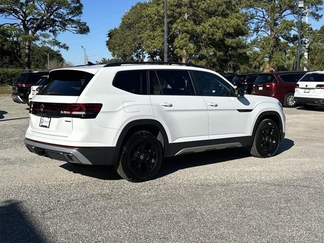 new 2025 Volkswagen Atlas car, priced at $45,661