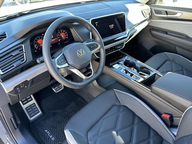 new 2025 Volkswagen Atlas car, priced at $46,098