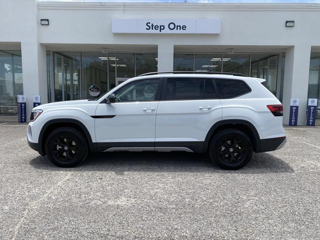 new 2025 Volkswagen Atlas car, priced at $47,088