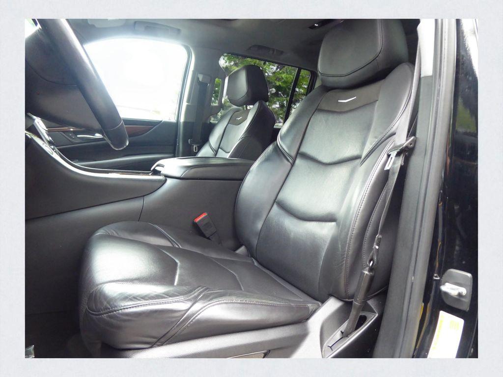 used 2020 Cadillac Escalade ESV car, priced at $29,963